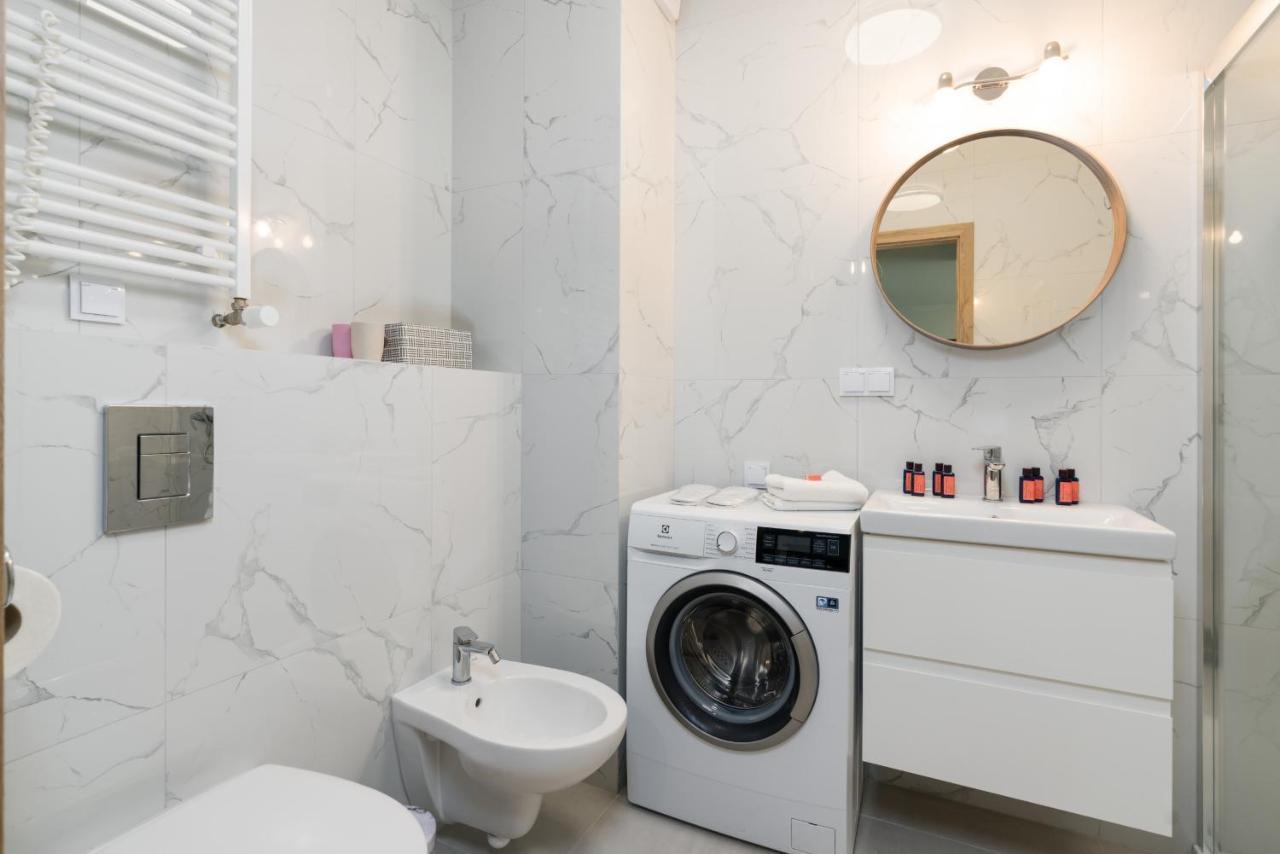 Bukowska 18 Apartments Mtp Poznan By Noclegi Renters Eksteriør billede